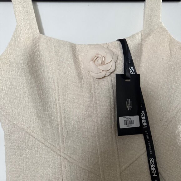 Cream Boucle Flower Mini Dress Heiress- Claudia Schiffer Sofia Richie Lookalike - Picture 3 of 16